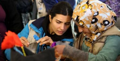 Tuba Buyukustun is at Jordan