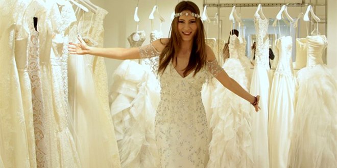 Tide and Eid (Medcezir) New Episode: Mira with Wedding Dress