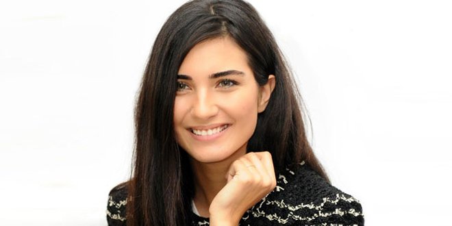 Tuba Buyukustun Wins a Prize From the Vatican City