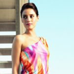 cansu dere will be a surrogate mother 04
