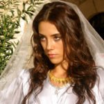 cansu dere will be a surrogate mother 05