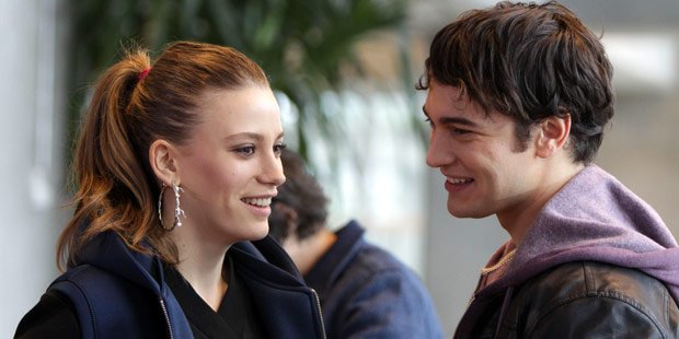 Poor boy Cagatay Ulusoy loves rich girl Serenay Sarikaya in Eid and Tide tv series