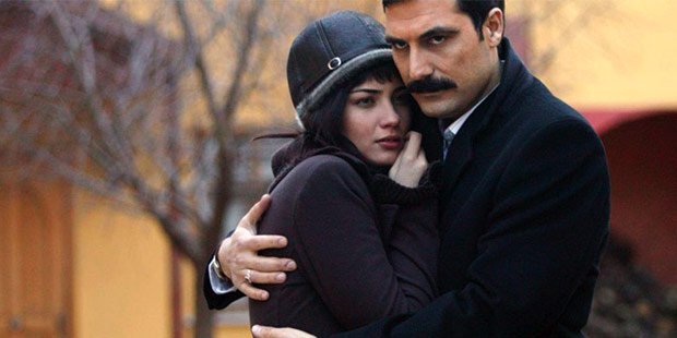 Poor Bulent Inal becomes rich in Under The Linden Trees (Ihlamurlar Altinda) Tv series