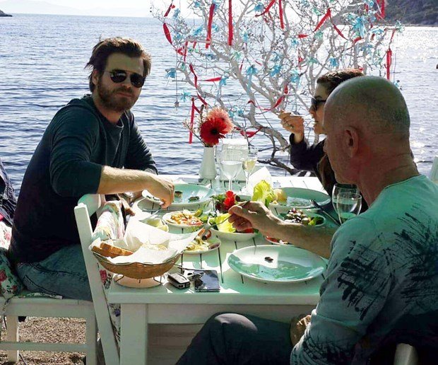 kivanc tatlitug opened travel season 10