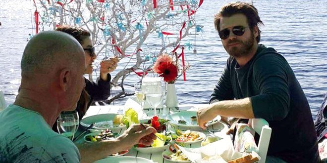 Kivanc Tatlitug and His Wife Basak Dizer Opened Travel Season