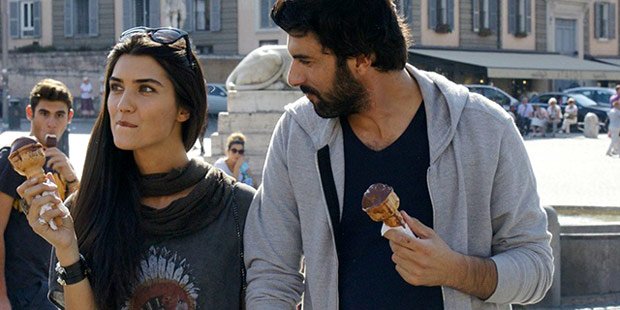 Poor boy Engin Akyurek loves Rich girl Tuba Buyukustun in Dirty Money & Love Tv Series