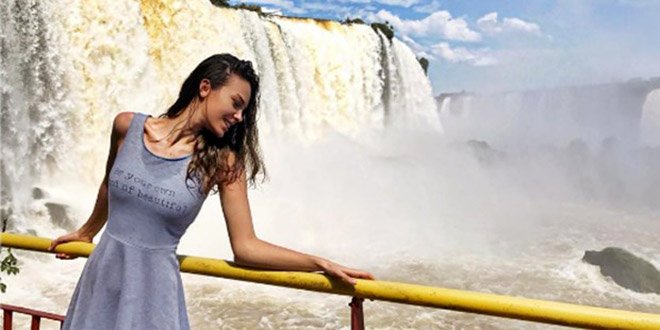 Turkish Actress Tuvana Turkay Went to Brazil