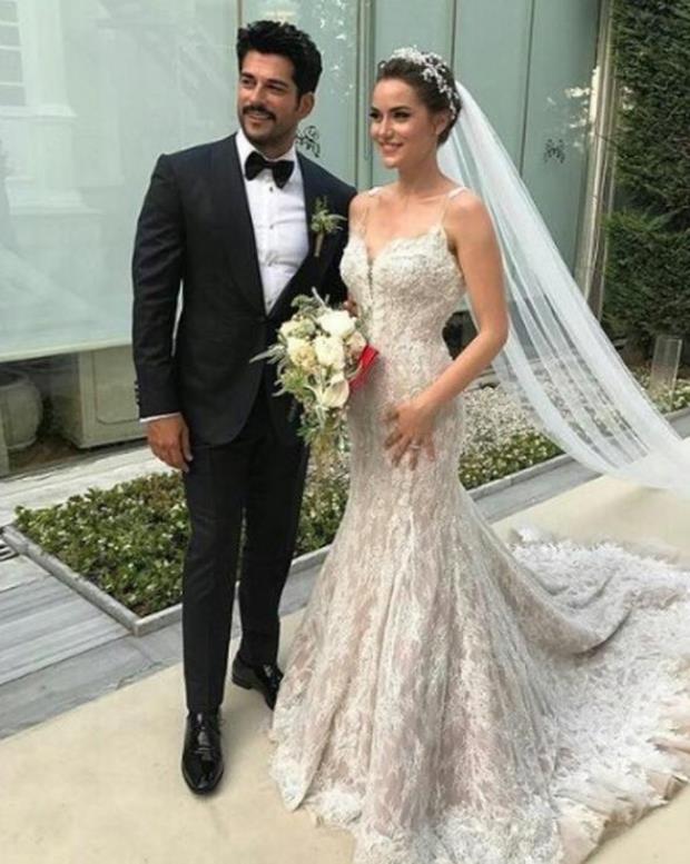 Fahriye Evcen Burak Ozcivit wedding photo3