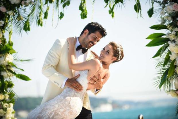 burak ozcivit fahriye evcen wedding photo