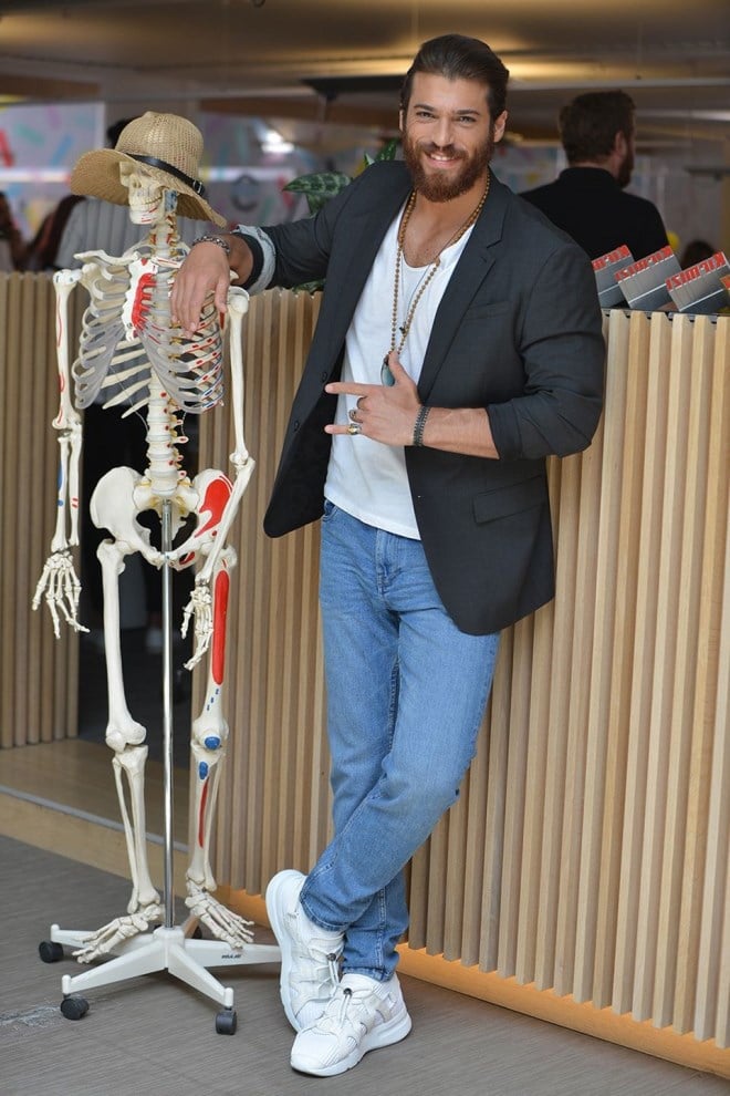 Can Yaman with funny skeleton