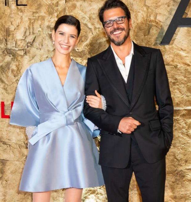 Beren Saat Mehmet Gunsur - The Gift (Atiye) Tv Series