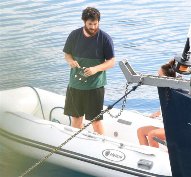 Çağatay Ulusoy: Nobody Can Recognize Me with This Look 2 çağatay ulusoy new style in Marmaris-Bozburun