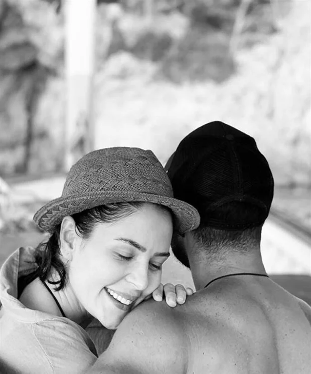 Yıldız Çağrı Atiksoy: I Am Ready Not To Leave Your Hand 3 Yıldız Çağrı Atiksoy's Loved