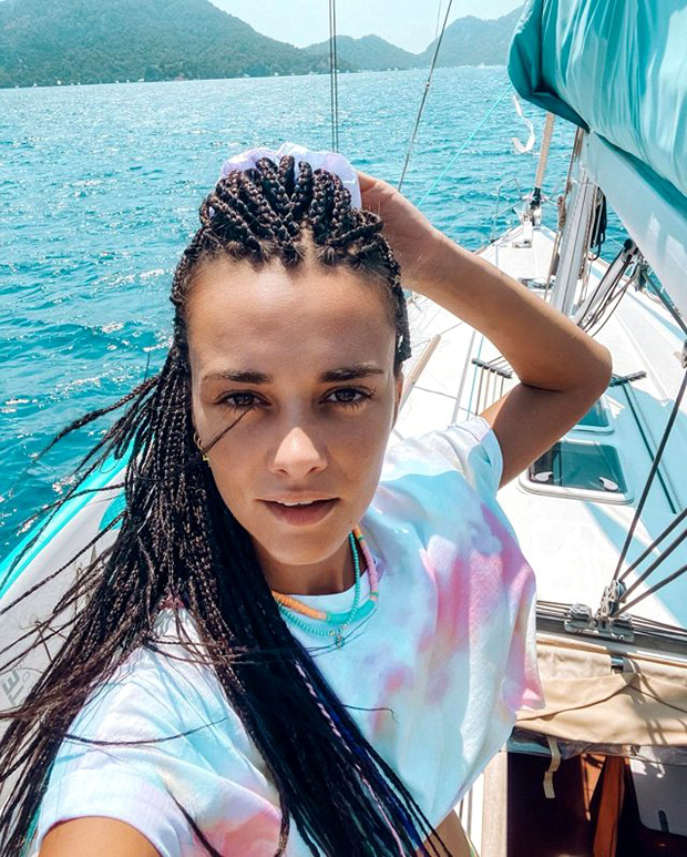 Hande Soral’s New Hairstyle 3 Hande Soral’s African Braid Hair Style