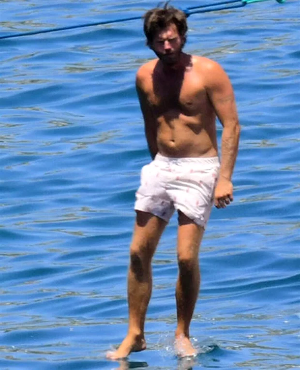Kıvanç Tatlıtuğ’s Summer Photo 2020 4 Kıvanç Tatlitug 2020