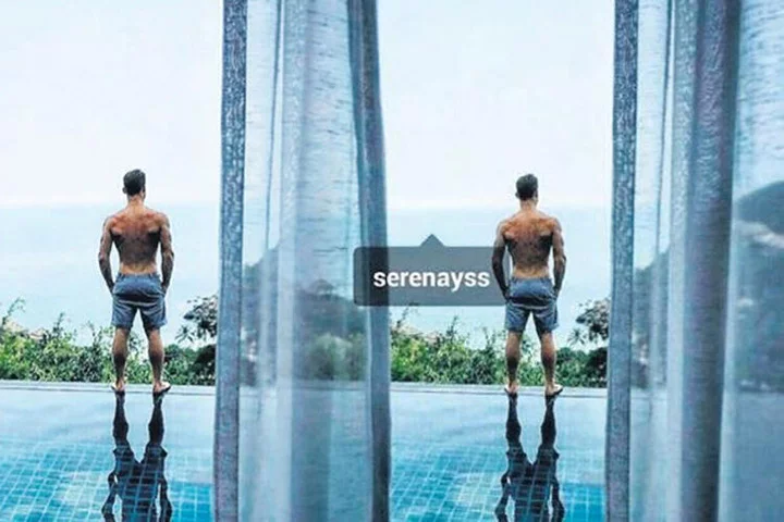 Kerem Bursin and Hande Ercel Confirm They Have Been Dating 7 Kerem Bursin erased Serenay Sarikaya’s tag from his photo